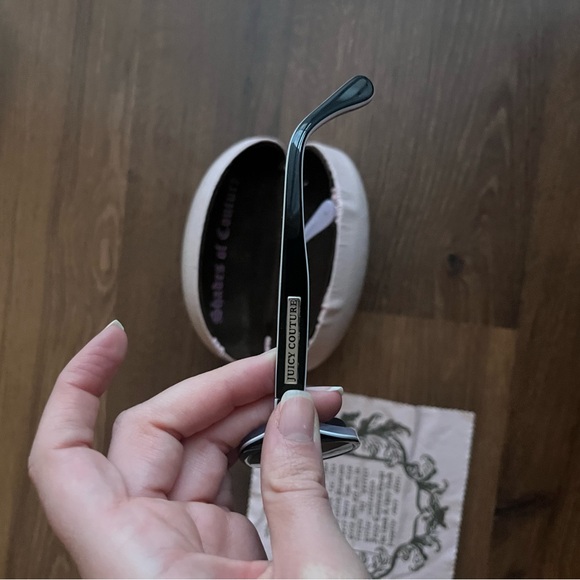 Juicy Couture Prescription Sunglasses 🕶️💖 (Vintage Y2K) - Picture 9 of 16